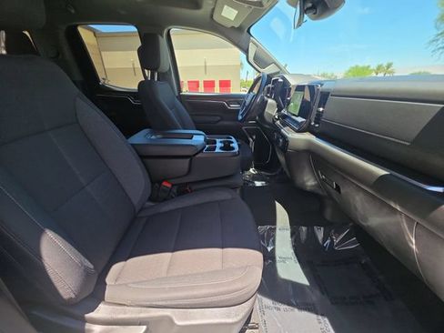 Used 2024 Chevrolet Silverado 1500 LT AWD/4WD image 27