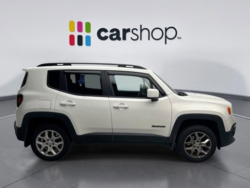 Used 2017 Jeep Renegade Latitude image 6