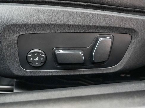 Certified 2025 BMW 430i Coupe w/ Convenience Package RWD image 22