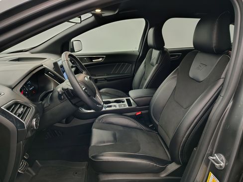 Used 2023 Ford Edge ST image 19