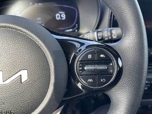 Used 2024 Kia Soul S FWD image 22