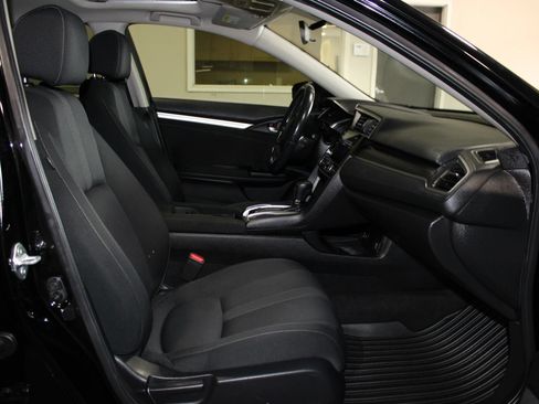 Used 2019 Honda Civic EX image 19