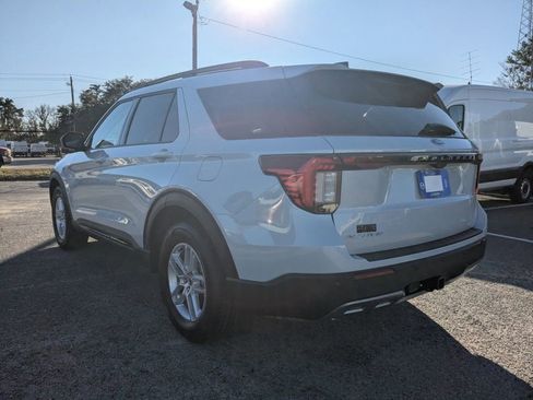 New 2026 Ford Explorer Active w/ Active Comfort Package image 6