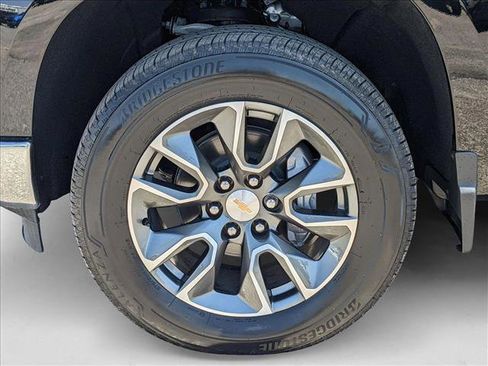 New 2025 Chevrolet Silverado 1500 LT image 9