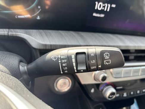 Used 2024 Kia Telluride EX w/ EX Captain's Chair Package AWD/4WD image 29