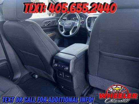 Used 2023 GMC Acadia SLE w/ Driver Convenience Package image 11
