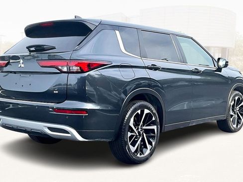 Used 2024 Mitsubishi Outlander SE image 6