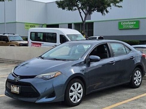 Used 2017 Toyota Corolla LE image 1