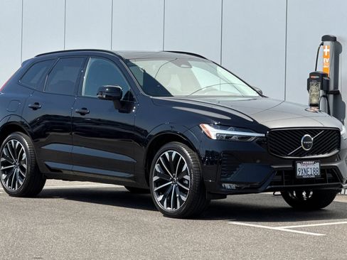 Certified 2026 Volvo XC60 B5 Ultra w/ Climate Package AWD/4WD image 7