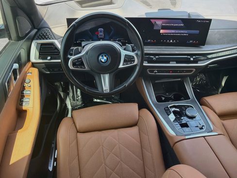 Used 2024 BMW X5 xDrive50e w/ M Sport Package AWD/4WD image 17