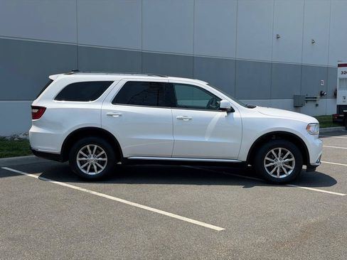 Used 2017 Dodge Durango SXT w/ Quick Order Package 23B AWD/4WD image 4