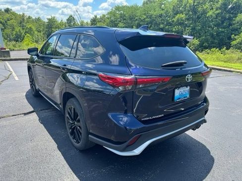 Used 2023 Toyota Highlander XSE AWD/4WD image 5
