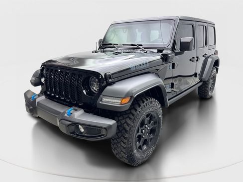 Used 2023 Jeep Wrangler Unlimited image 2
