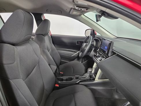 Used 2022 Toyota Corolla Cross LE FWD image 15
