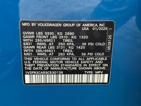 New 2025 Volkswagen Atlas SEL Premium R-Line image 24