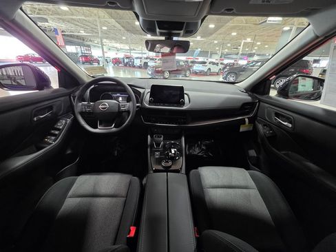 New 2026 Nissan Rogue SV image 18