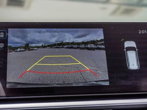 Used 2025 Hyundai Santa Fe SEL FWD image 32