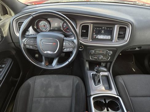 Used 2022 Dodge Charger SXT RWD image 19