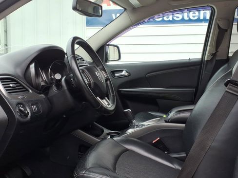 Used 2017 Dodge Journey Crossroad FWD image 6