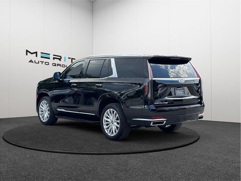 Used 2022 Cadillac Escalade Luxury RWD image 7