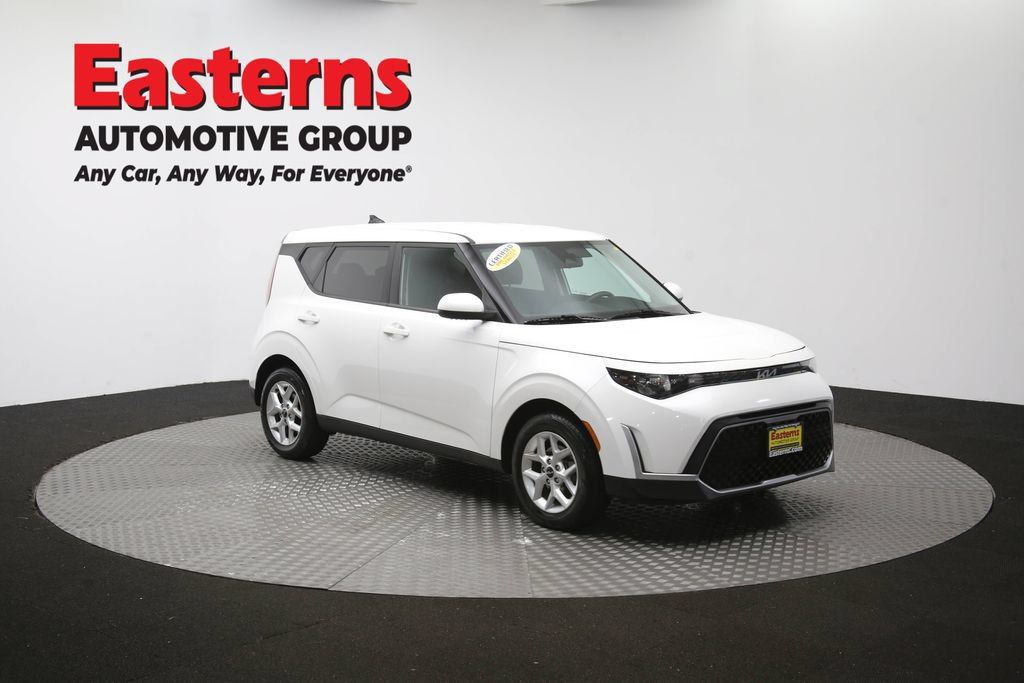 Used 2024 Kia Soul LX w/ Option Group 015 FWD image 48