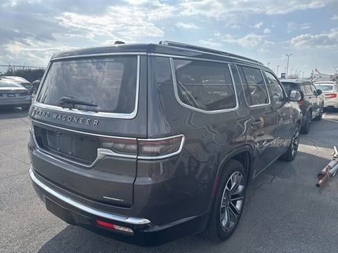 Used 2022 Jeep Grand Wagoneer Series III image 17