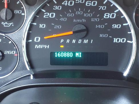 Used 2019 Chevrolet Express 2500 w/ Driver Convenience Package image 27