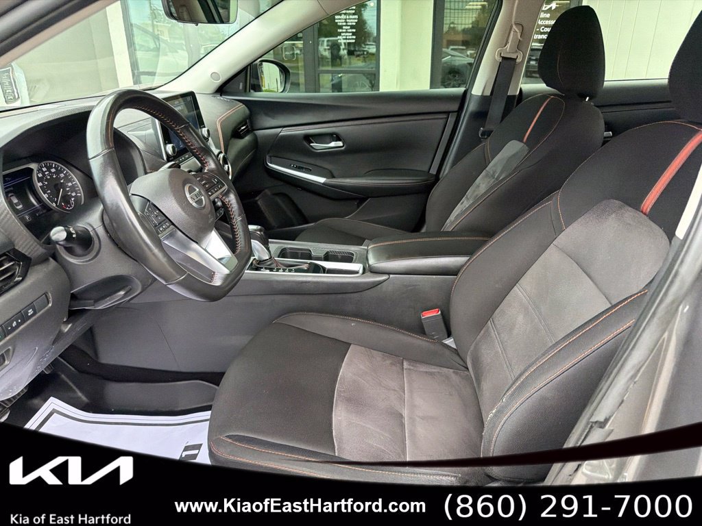 Used 2023 Nissan Sentra SR w/ Electronics Package FWD image 31