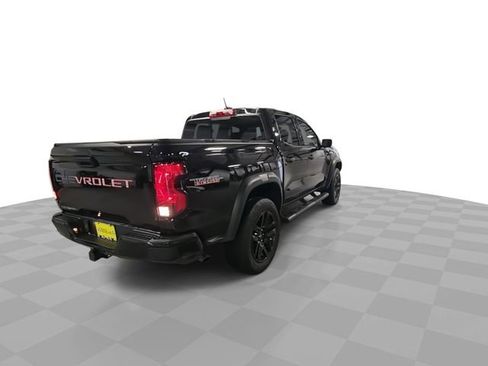 Used 2024 Chevrolet Colorado Trail Boss w/ Technology Package AWD/4WD image 8