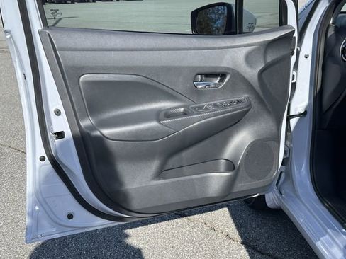 Certified 2025 Nissan Versa SV w/ Trunk Package image 11