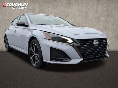 New 2025 Nissan Altima 2.5 SR w/ SR Premium Package