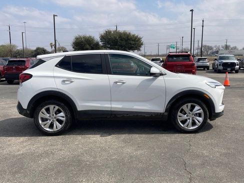 Used 2025 Buick Encore GX Preferred image 3