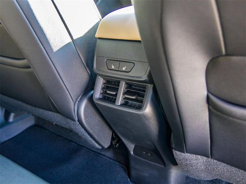 New 2026 Chevrolet Equinox ACTIV w/ Convenience Package III image 22