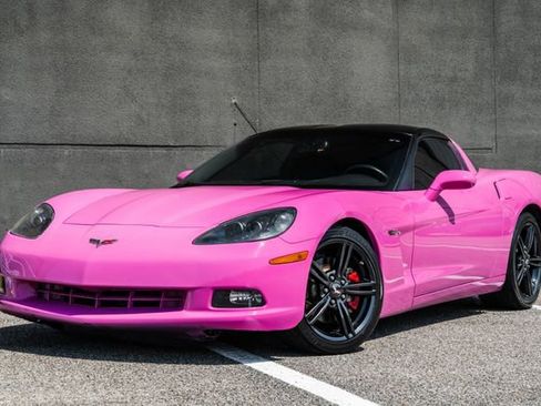 Used 2010 Chevrolet Corvette Coupe w/ 1LT image 29