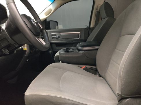 Used 2021 RAM 1500 Classic SLT image 17