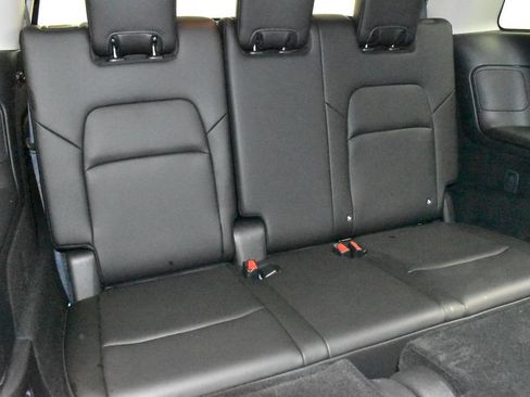 Certified 2025 Nissan Pathfinder SL AWD/4WD image 34