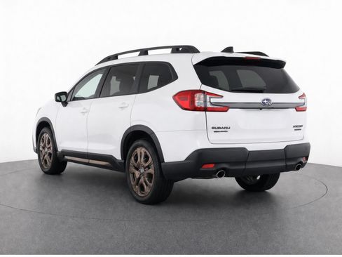 Used 2026 Subaru Ascent Limited Bronze w/ Popular Package #2 AWD/4WD image 4