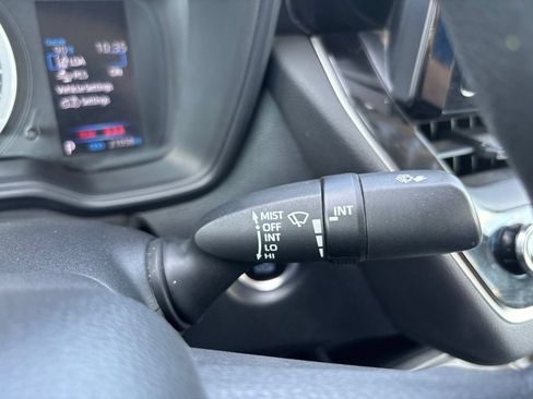 Used 2022 Toyota Corolla LE FWD image 45