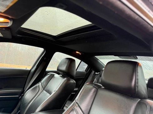 Used 2020 Dodge Charger SXT w/ Leather Interior Group image 14