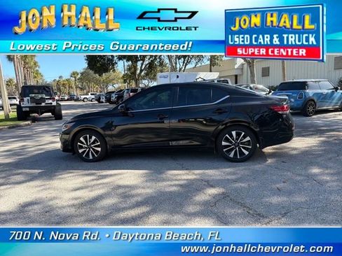 Used 2024 Nissan Sentra SV w/ SV Premium Package image 5