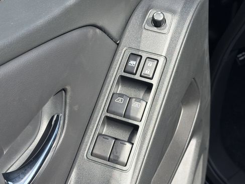New 2026 Nissan Frontier SV w/ SV Convenience Package RWD image 18