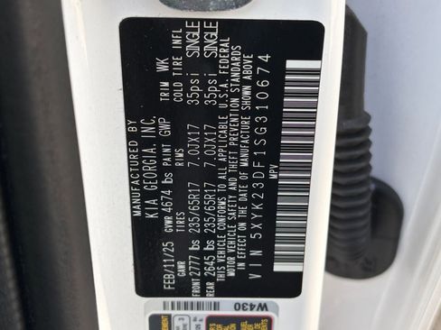 Used 2025 Kia Sportage LX image 22