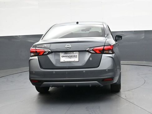 Used 2025 Nissan Versa S w/ Trunk Package image 4