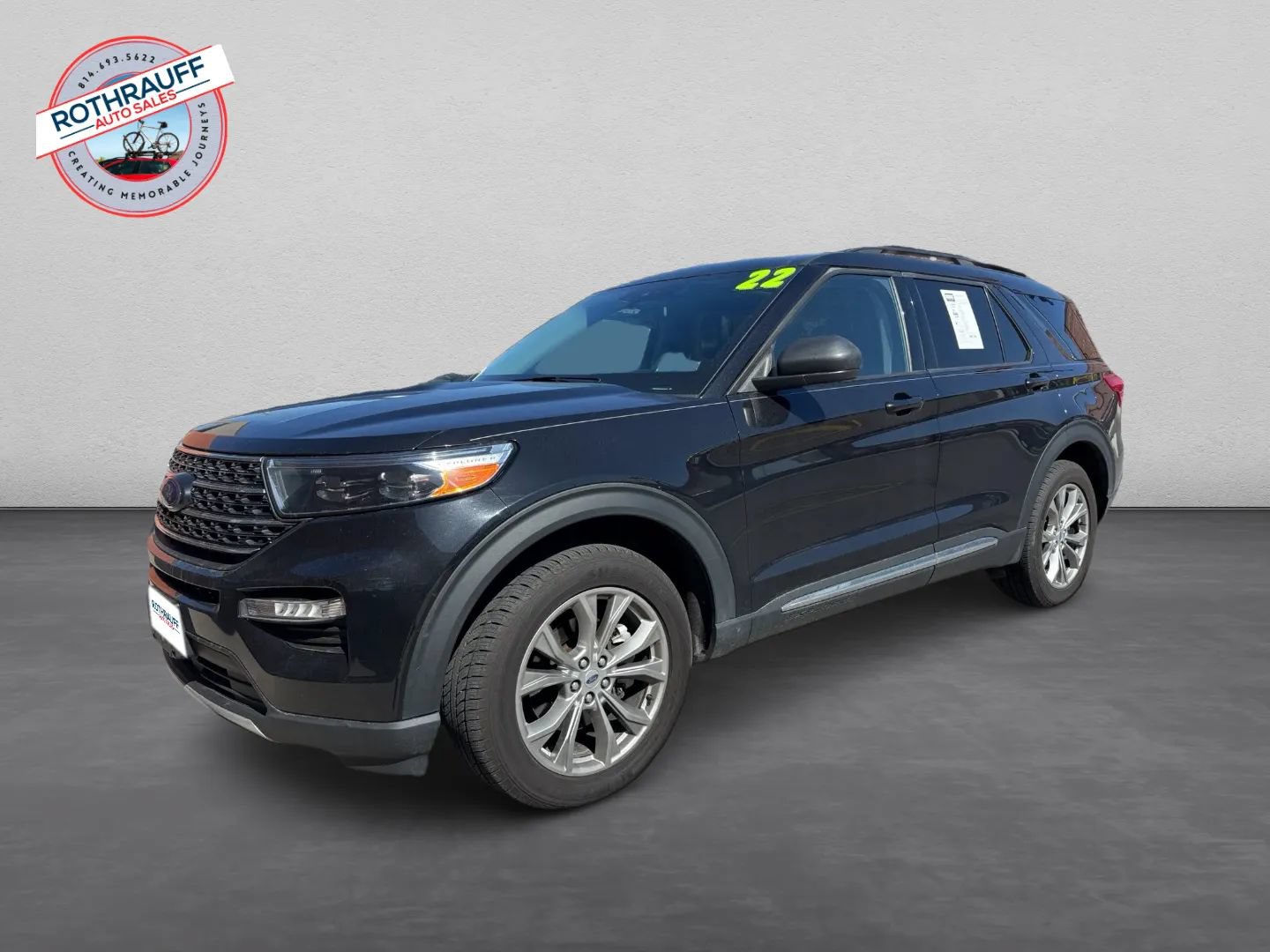 Used 2022 Ford Explorer XLT w/ Equipment Group 202A AWD/4WD image 1