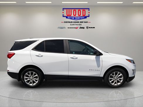 Used 2020 Chevrolet Equinox LS w/ LS Convenience Package FWD image 14