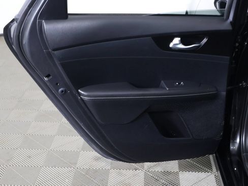 Used 2023 Kia Forte LXS w/ LXS Technology Package FWD image 23