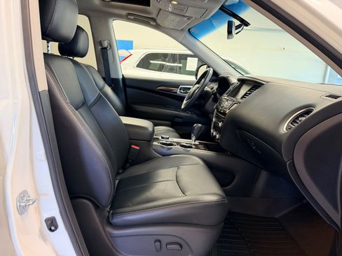 Used 2015 Nissan Pathfinder SL w/ SL Premium Package image 26