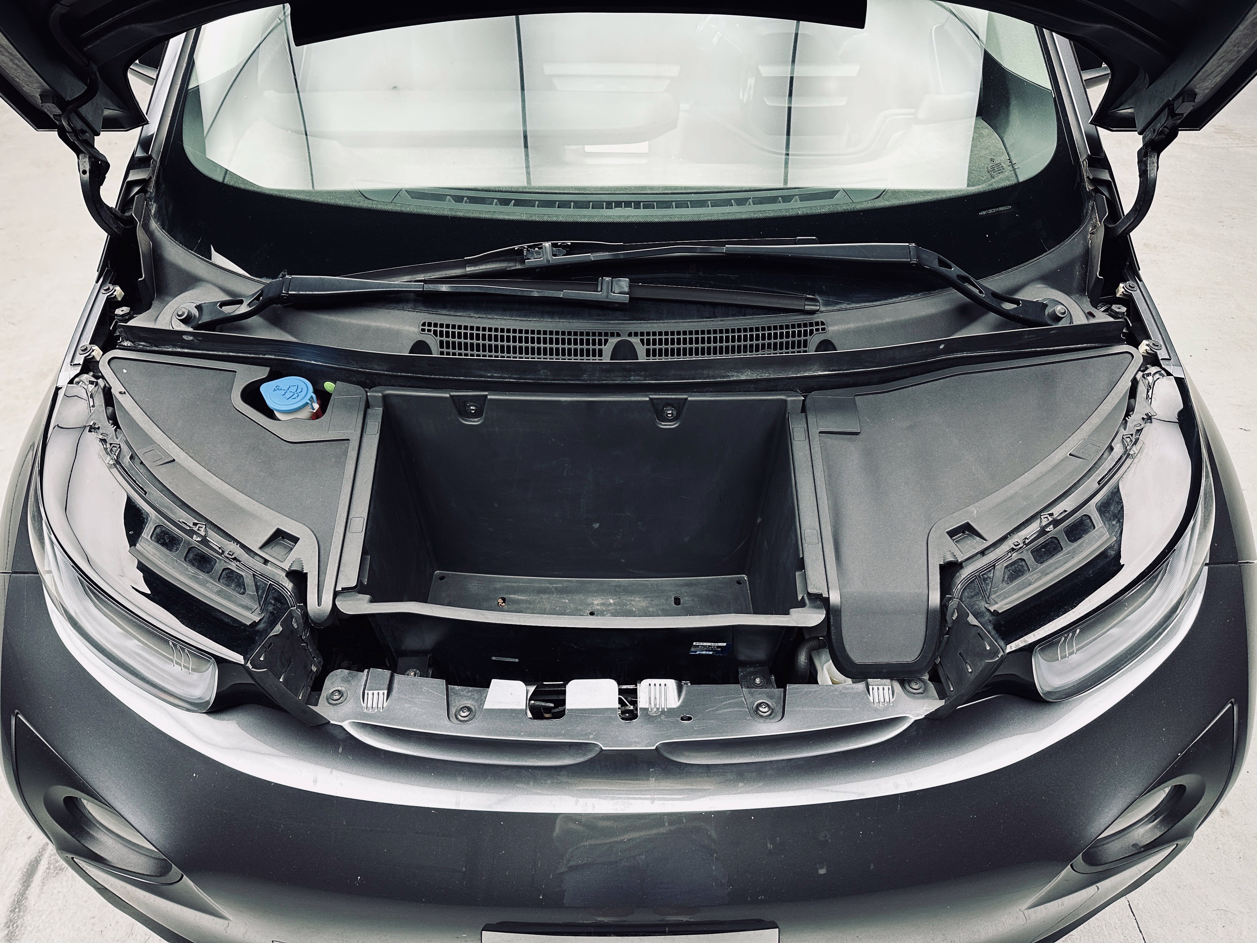 Used 2017 BMW i3 w/ Range Extender RWD image 38