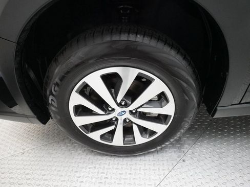 Certified 2025 Subaru Outback Premium w/ Popular Package #1A image 27