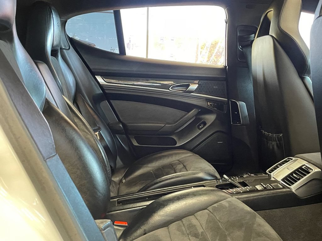 Used 2016 Porsche Panamera GTS AWD/4WD image 28